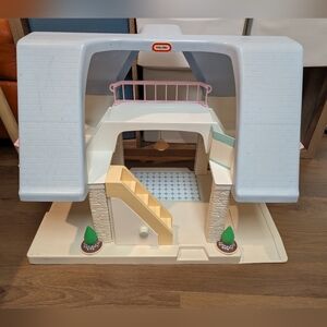 Little Tikes Two-Story Playhouse Dollhouse - White, Cream & Pink